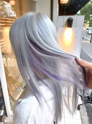 カラー ウルフカットデザイン カラー特化アールイーのヘアスタイル