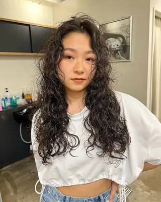 セミロング La fith hair sept  銀座店所属・あらい みゆのヘアスタイル