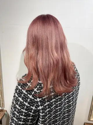 ロング ayumi🦖/ ブリーチカラーのヘアスタイル