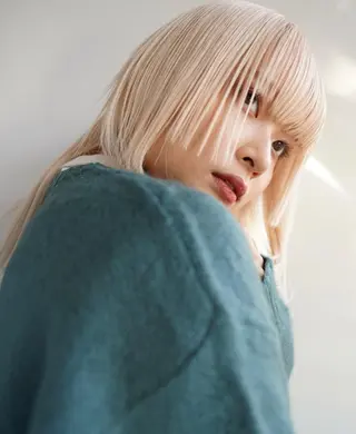 ミディアム カラー china/ボブ/ ブリーチカラーのヘアスタイル