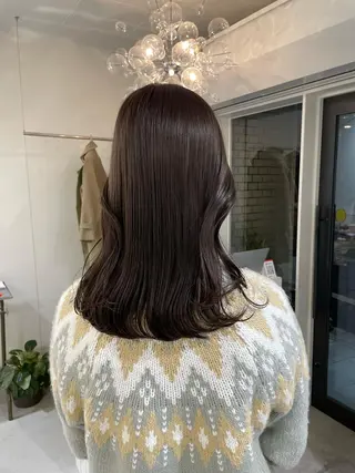 セミロング カラー Koto🌿 ブリーチなしカラーのヘアスタイル
