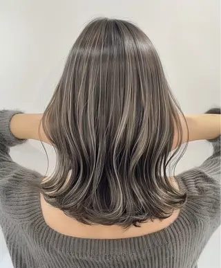 ミディアム 寺山 佳貴のヘアスタイル