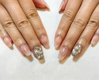 セミロング ネイル Re:st〔リスト〕所属・ayane Re:st〔リスト〕のネイルデザイン