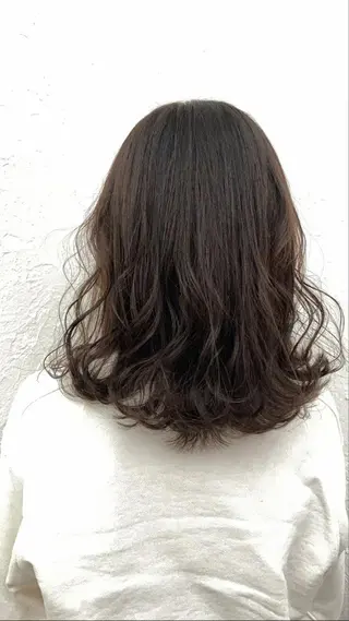 ミディアム カラー パーマ ヘアアレンジ Agu hair mieux宮崎大塚店所属・デザインカラー✨ 日高桃佳のヘアスタイル