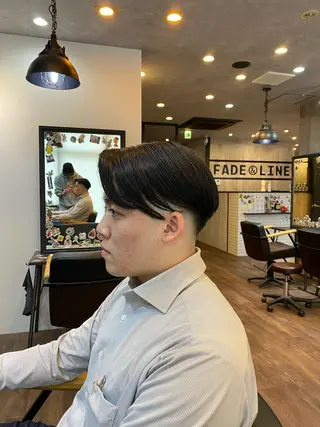 ショート メンズ 居原 凜太郎のヘアスタイル