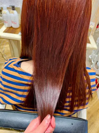 ロング カラー 高石 未唯のヘアスタイル