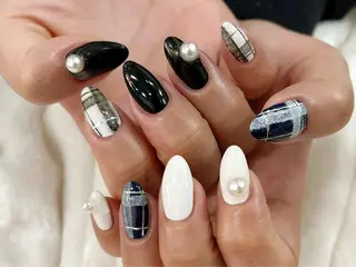 ネイル nailsalon Mirrorのネイルデザイン