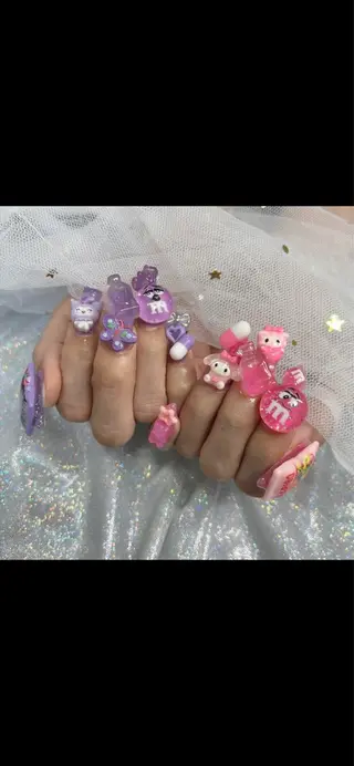 ネイル Nail Salon & MORE.のネイルデザイン