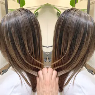 セミロング カラー 伊藤 裕貴のヘアスタイル