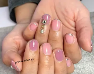 ネイル y' sのネイルデザイン