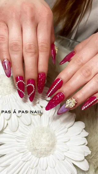 ロング ネイル Yakko pas á pasのネイルデザイン