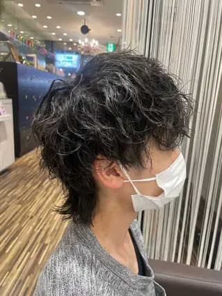 パーマ メンズ EARTH 山﨑龍馬のヘアスタイル