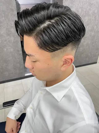 メンズ Kvell&Co.所属・ハイトーン カラーのヘアスタイル