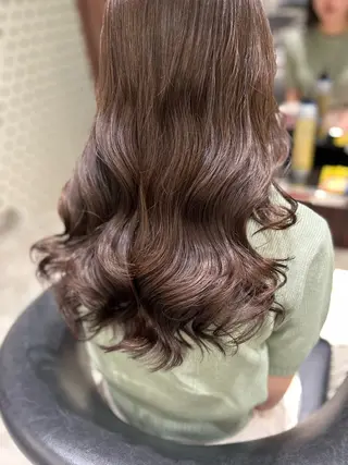 セミロング パーマ 垢抜けヘア 韓国ヘア銀座近下菜央のヘアスタイル