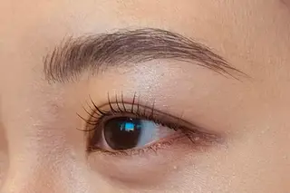 岡部 梢の眉毛・アイブロウイメージ