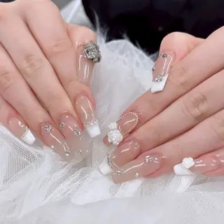 ネイル SHION  のネイルデザイン