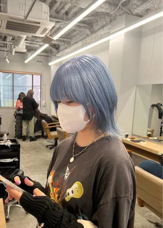 ショート カラー SALOWIN柏Suite所属・柏最安値インナー/ イヤリング/岡本智樹のヘアスタイル