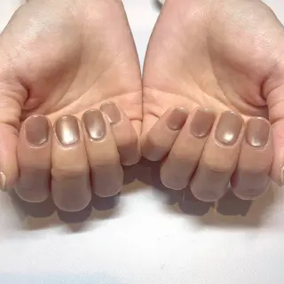 ネイル Nailsalon Repos.所属・Rika🌼 シンプル•マグネットのネイルデザイン