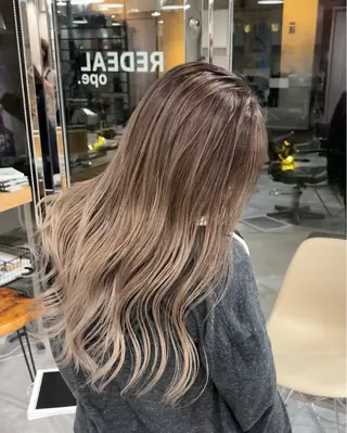 ロング さえ 大宮/ハイライトのヘアスタイル