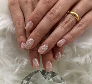 ネイル MELL-NAIL所属・Ayaka. MELL-NAILのネイルデザイン