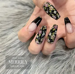 ネイル salon de Chéli所属・salon de Cheliのネイルデザイン