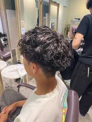 ショート パーマ メンズ パーマ特化/フェザー パーマシャドウ/真生のヘアスタイル