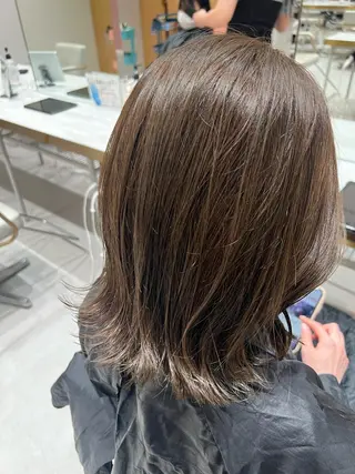 カラー 透明感カラー/レイヤ ーhinata.のヘアスタイル