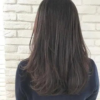 セミロング カラー 伊 杏のヘアスタイル