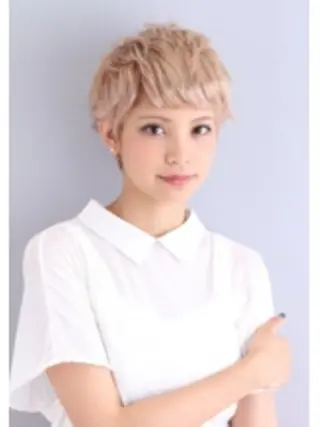 ショート カラー NAO ☆のヘアスタイル