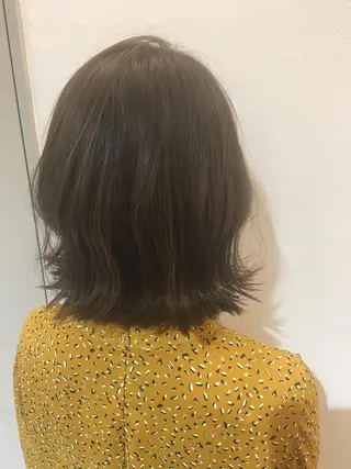 ミディアム カラー ture by gladのヘアスタイル