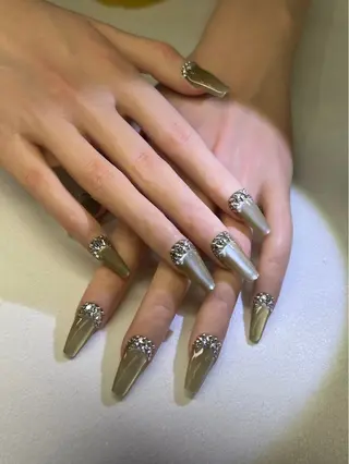 ネイル MoMo Nail所属・MoMo Nail 新大久保のネイルデザイン