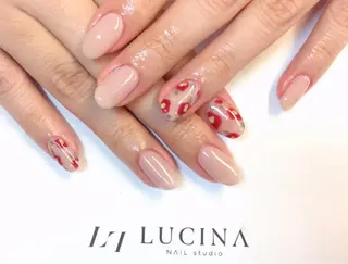 ネイル 新橋 ルキナ スタッフのネイルデザイン