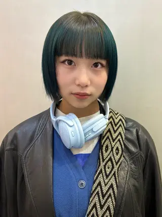 ショート カラー 🫐寒色系カラー 🫐ヤマナカリリカのヘアスタイル