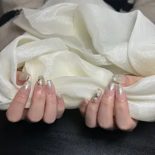 ネイル ATELIERHARLOW所属・nailist MOEのネイルデザイン