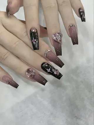 ネイル MIHANA HIKARIのネイルデザイン