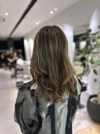 ロング 艶カラーリスト 🌈銀座🌈牛込萌香のヘアスタイル