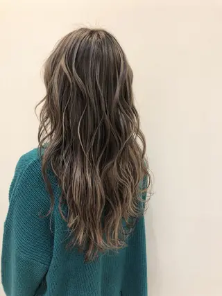 ロング カラー 美髪改善・ストレート 🌿エクステ/カンジのヘアスタイル