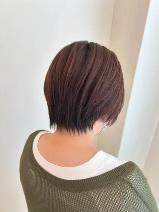 ショート カラー 田島 直佳のヘアスタイル