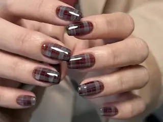 ネイル 花岡 美沙子のネイルデザイン