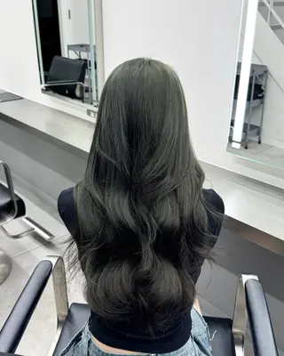 ロング カラー MAEUL NAGOYA所属・⛓韓国IDOLヘア 🥀🖤/あいりのヘアスタイル