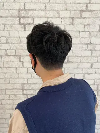 ショート パーマ ヘアアレンジ メンズ ブリーチなし艶カラー 東家のヘアスタイル