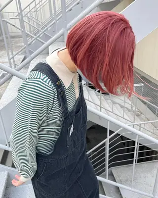 ショート カラー ハイトーン/ショート 村上淳乃🐥のヘアスタイル