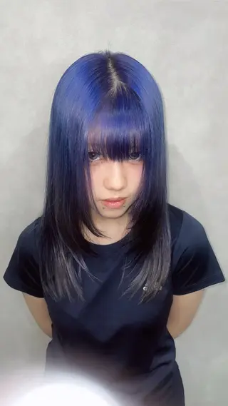 カラー BIZE 💚りょうか💚のヘアスタイル