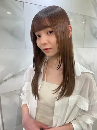 ロング soigné 表参道【ソワネ】所属・🖱️透明感カラー ×髪質改善Rikyuのヘアスタイル