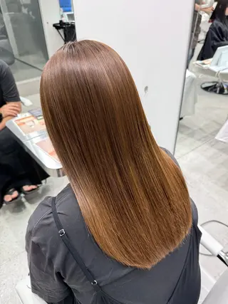 セミロング カラー Lyuck所属・艶カラー ⋆✦ HIROMIのヘアスタイル