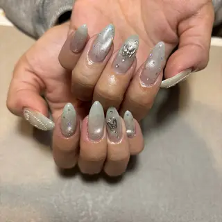 ネイル 山崎 ひなたのネイルデザイン