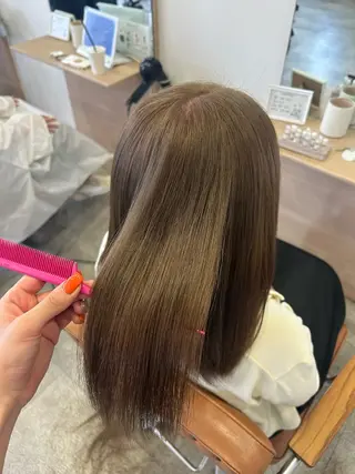 ミディアム チナツ/透明感カラー /酸性縮毛のヘアスタイル