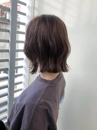 ミディアム カラー 韓国🇰🇷レイヤー 映える顔周り🩷のヘアスタイル