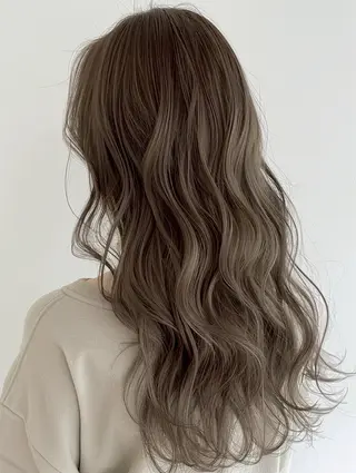 ロング 川上 遥冬のヘアスタイル