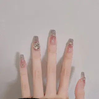 ネイル 鈴木 彩星のネイルデザイン